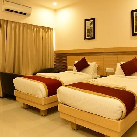 Hotel U.T.Elite Bangalore Dış mekan fotoğraf