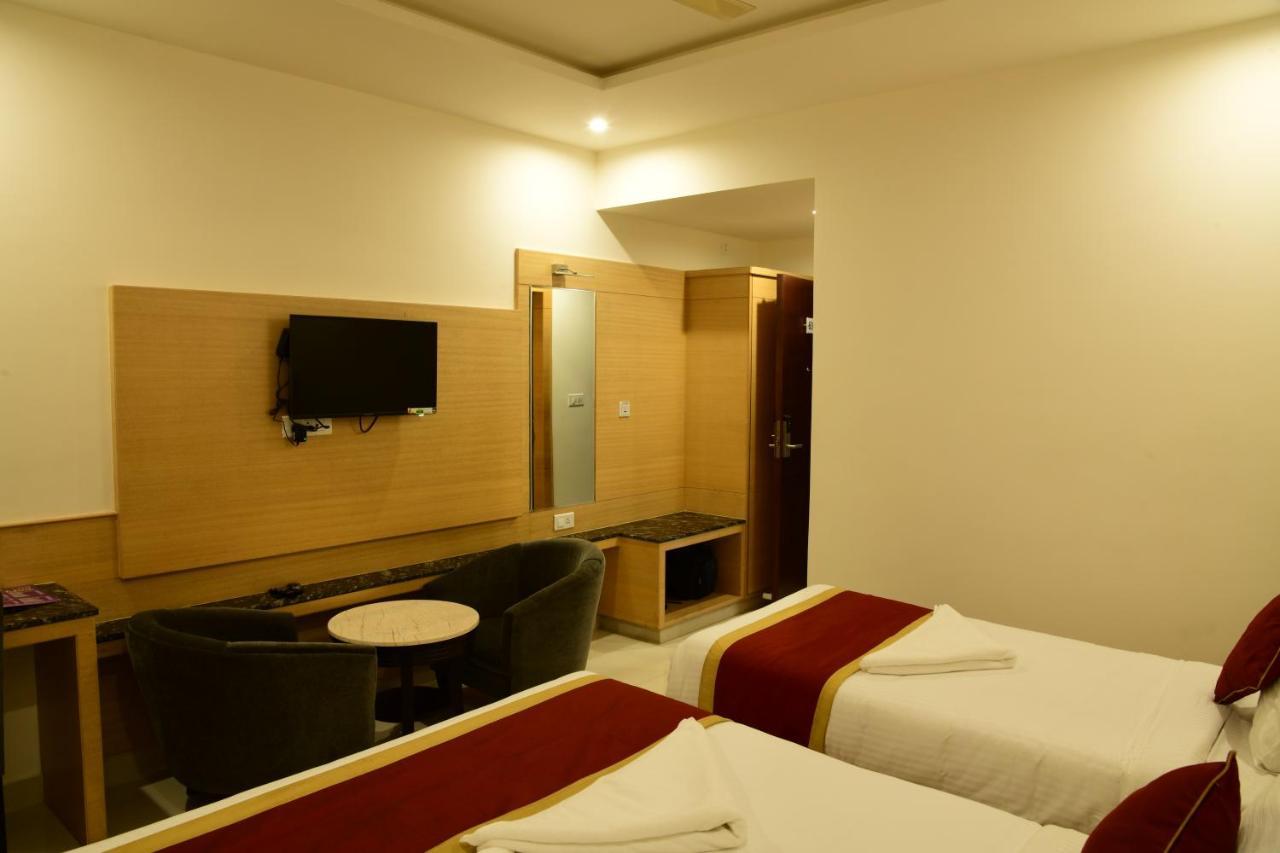 Hotel U.T.Elite Bangalore Dış mekan fotoğraf