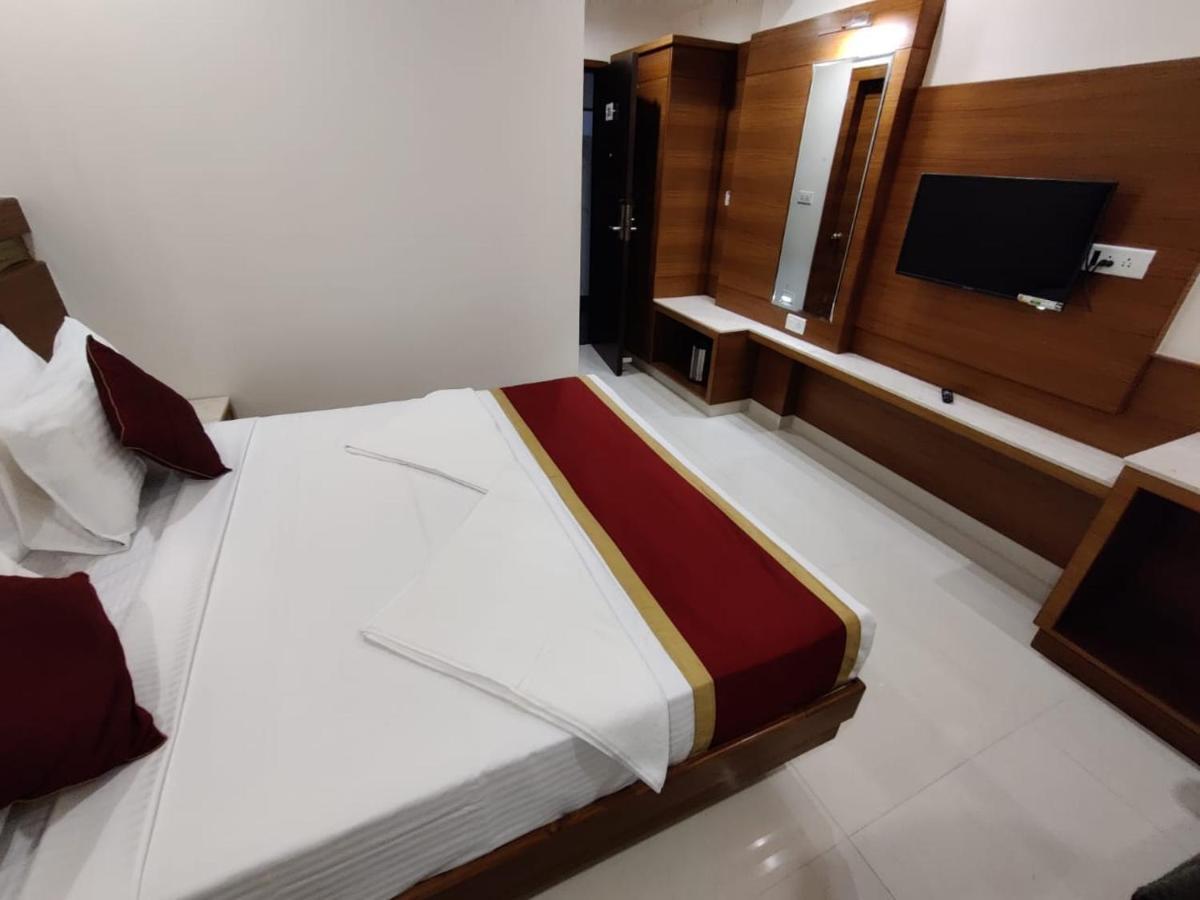 Hotel U.T.Elite Bangalore Dış mekan fotoğraf