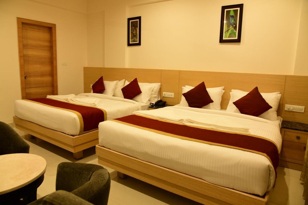 Hotel U.T.Elite Bangalore Dış mekan fotoğraf
